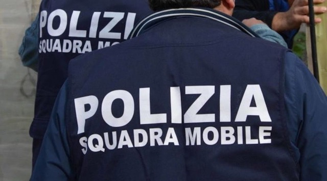 Coppia di rapinatori arrestati dalla Polizia