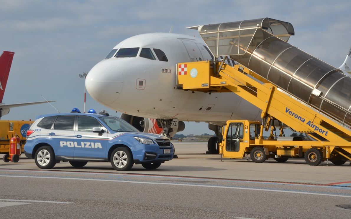 Sequestro di medicinali illegali all’Aeroporto Catullo.