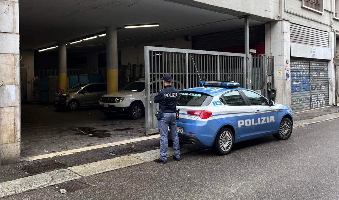 Ubriaco si scaglia contro gli agenti arrivati per una segnalazione di rapina a Veronetta