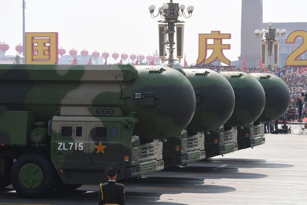 L’ascesa della potenza militare cinese preoccupa gli Stati Uniti
