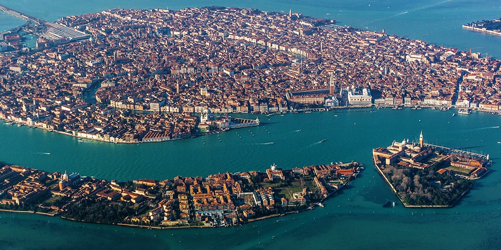 Venezia sotto i 50 mila abitanti. Verona la più popolosa città del Veneto.