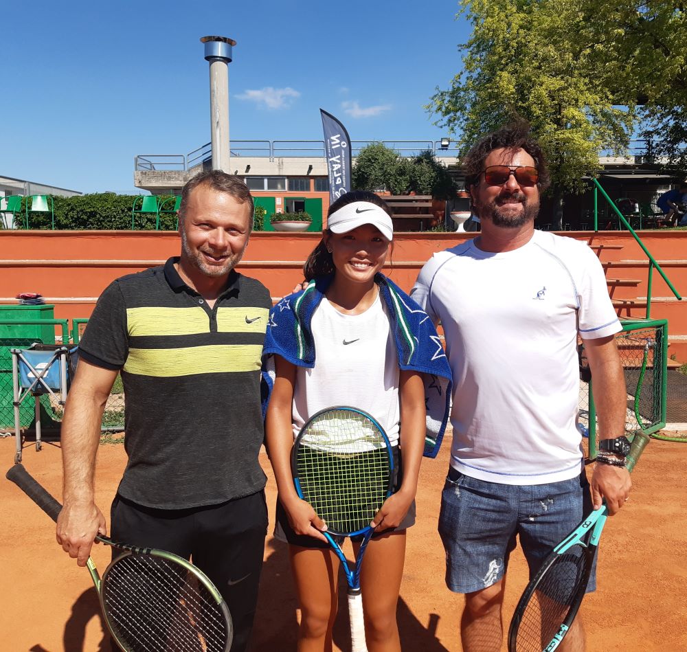 AN CLAIRE, GIOVANE TENNISTA AMERICANA OSPITE AL TENNIS VILLAFRANCA