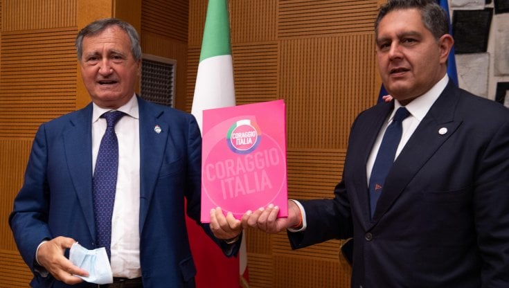 Sboarina incassa l’appoggio di Coraggio Italia, il nuovo partito di Toti e Brugnaro