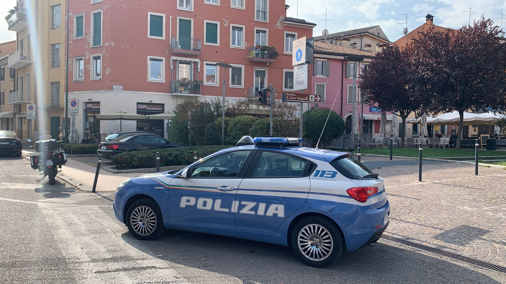 Immigrato clandestino violento arrestato in un bar di piazza Corrubbio