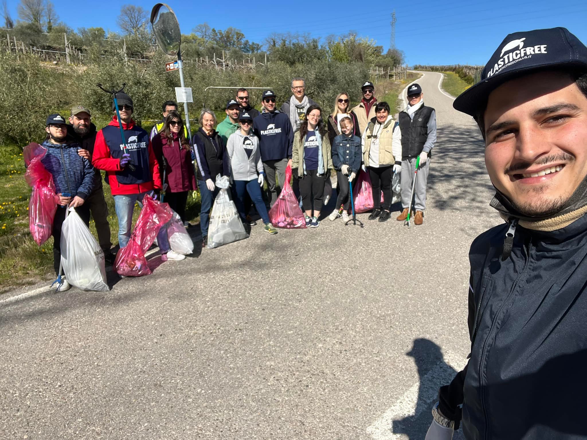 Palazzolo Plastic Free. Ripulito dai rifiuti di plastica grazie ai volontari