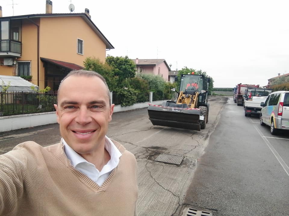 A Valeggio si asfaltano le strade perchè ci sono le buche, non le elezioni!