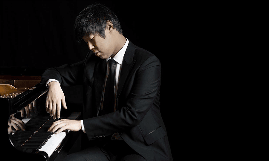 9 marzo giovedì I Virtuosi Italiani con il pianista Jae Hong Park al Teatro Ristori