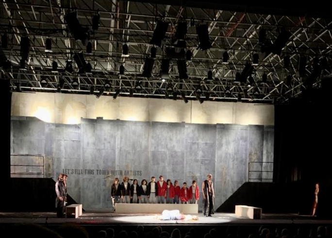 Romeo e Giulietta al Teatro Romano. Una nuova visione con un cast di giovani talentuosi