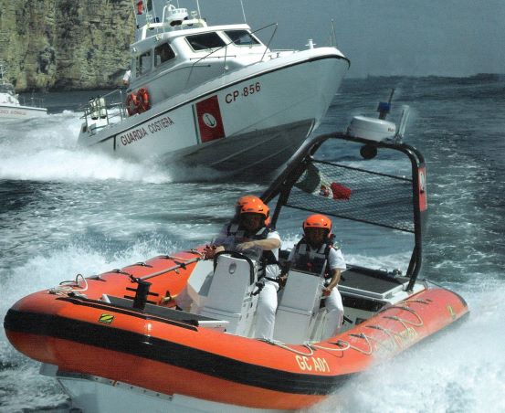 Moto d’acqua veloci sottocosta, la Guardia Costiera eleva nove contravvenzioni