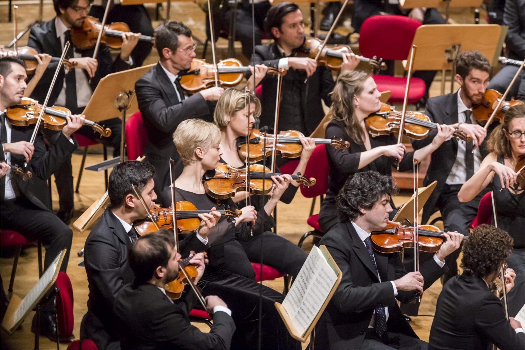 Venerdì sera al Teatro Filarmonico, per il settimo appuntamento de Il Settembre dell’Accademia, in scena l’Orchestra Mozart, diretta dal maestro Daniele Gatti. 