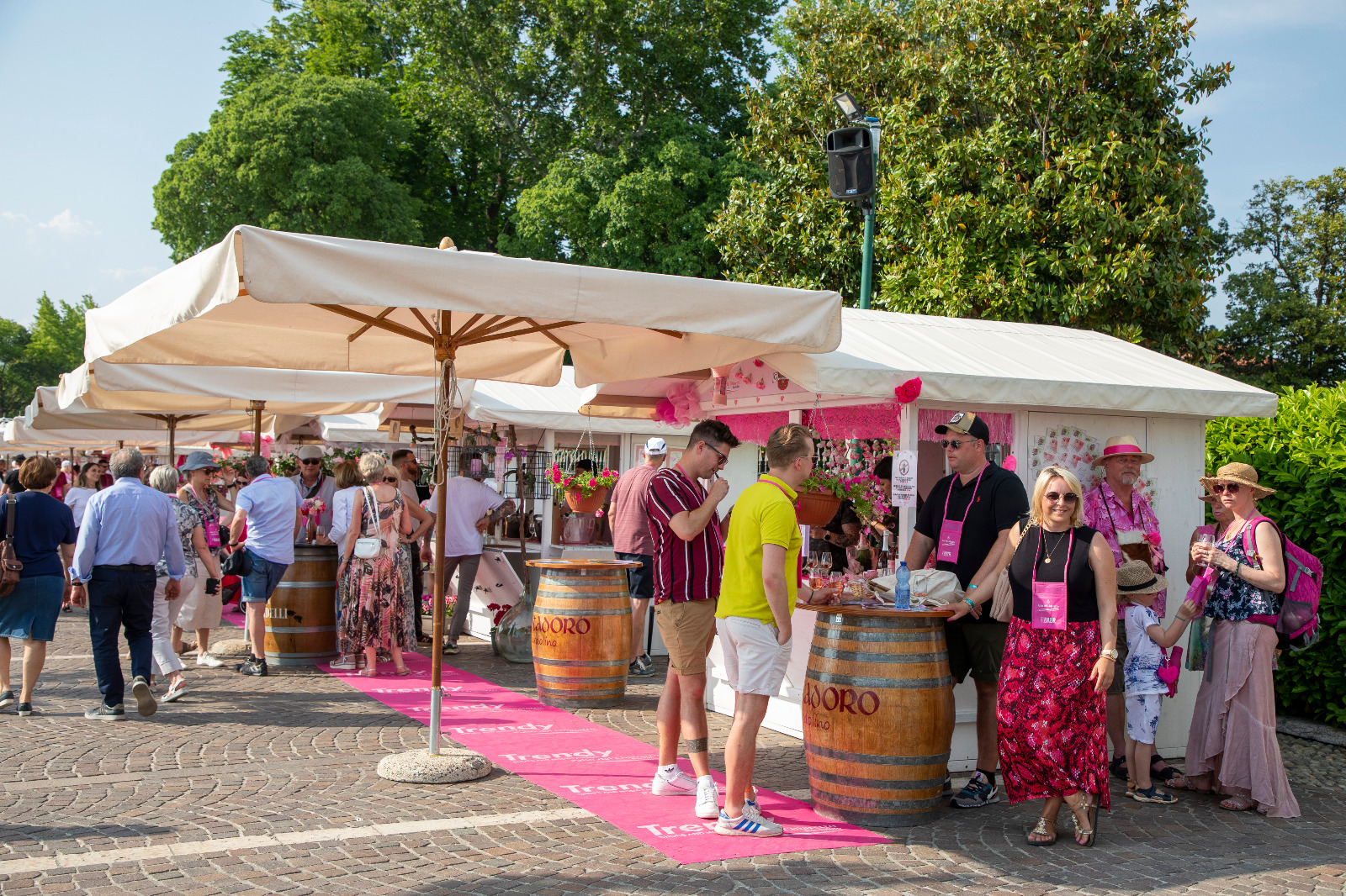 17mila calici in alto per il Palio del Chiaretto. Da Bardolino il via all’estate turistica sul lago di Garda