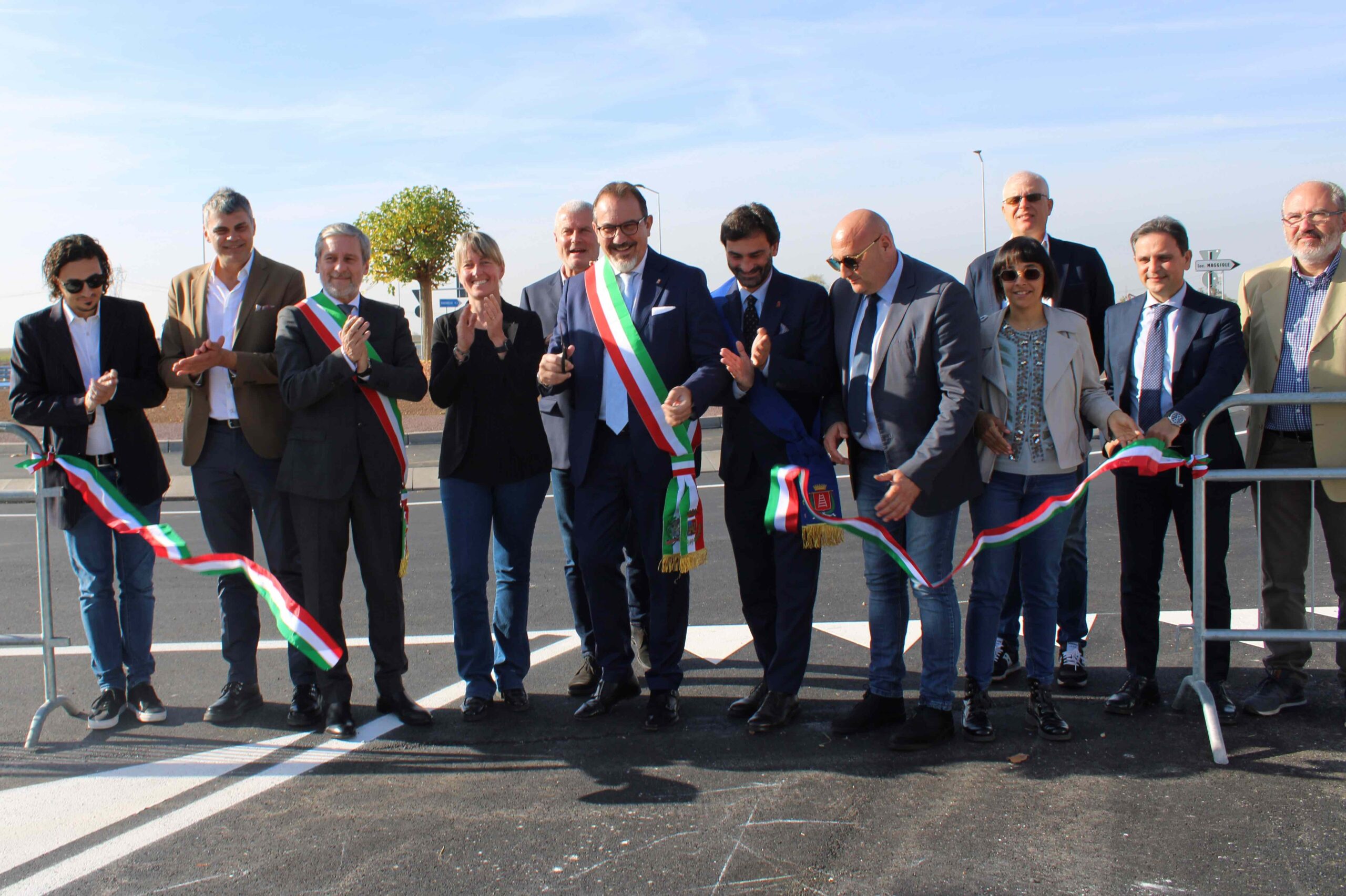 Aperta la rotatoria in località Volpini. La strada provinciale Villafranca-Mozzecane da oggi è più sicura.