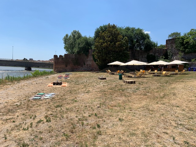 E’ nata la nuova “Catena beach”: a Porta Fura