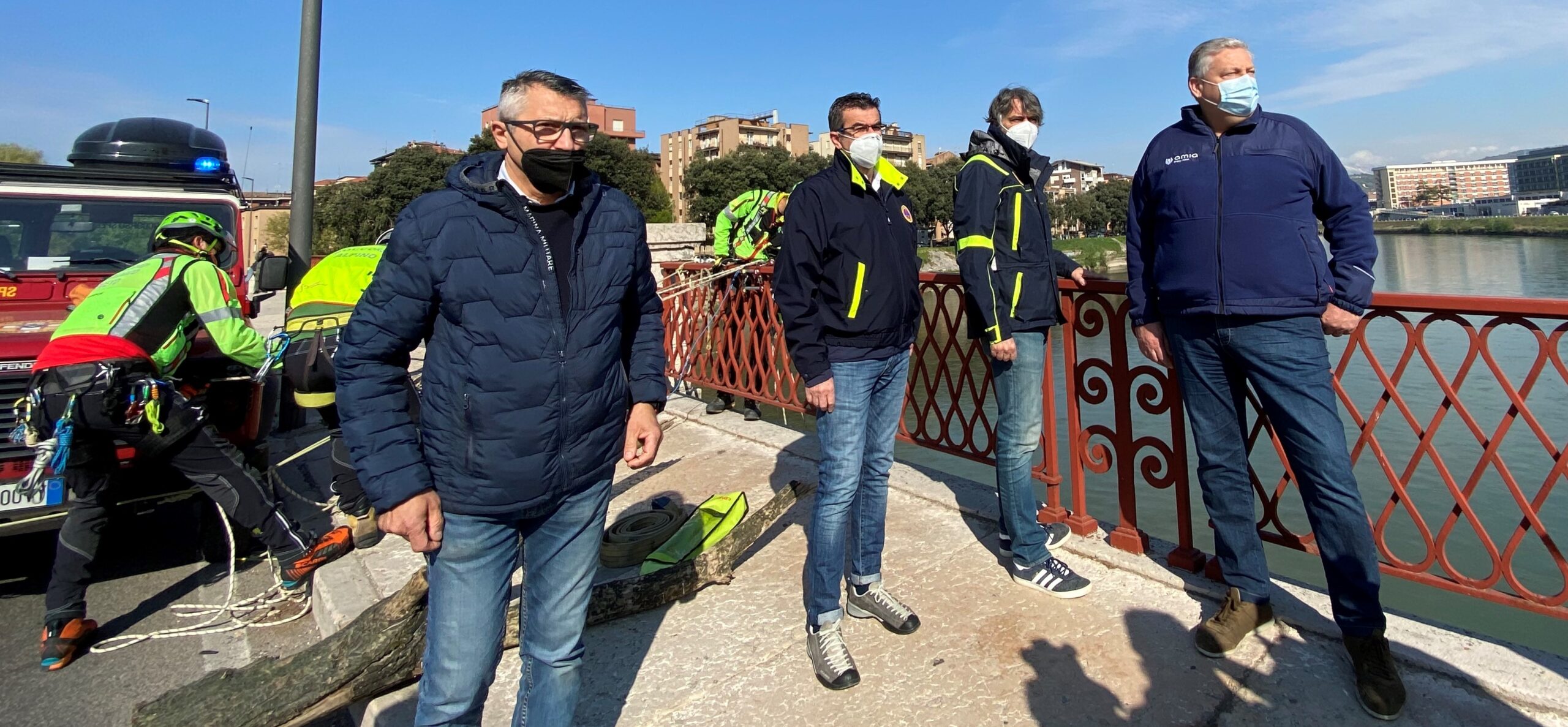Ponte Catena, Risorgimento e Ponte Pietra: scatta oggi la pulizia dai detriti