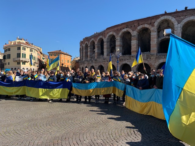 Manifestazione composta degli ucraini di Verona contro l’invasione russa