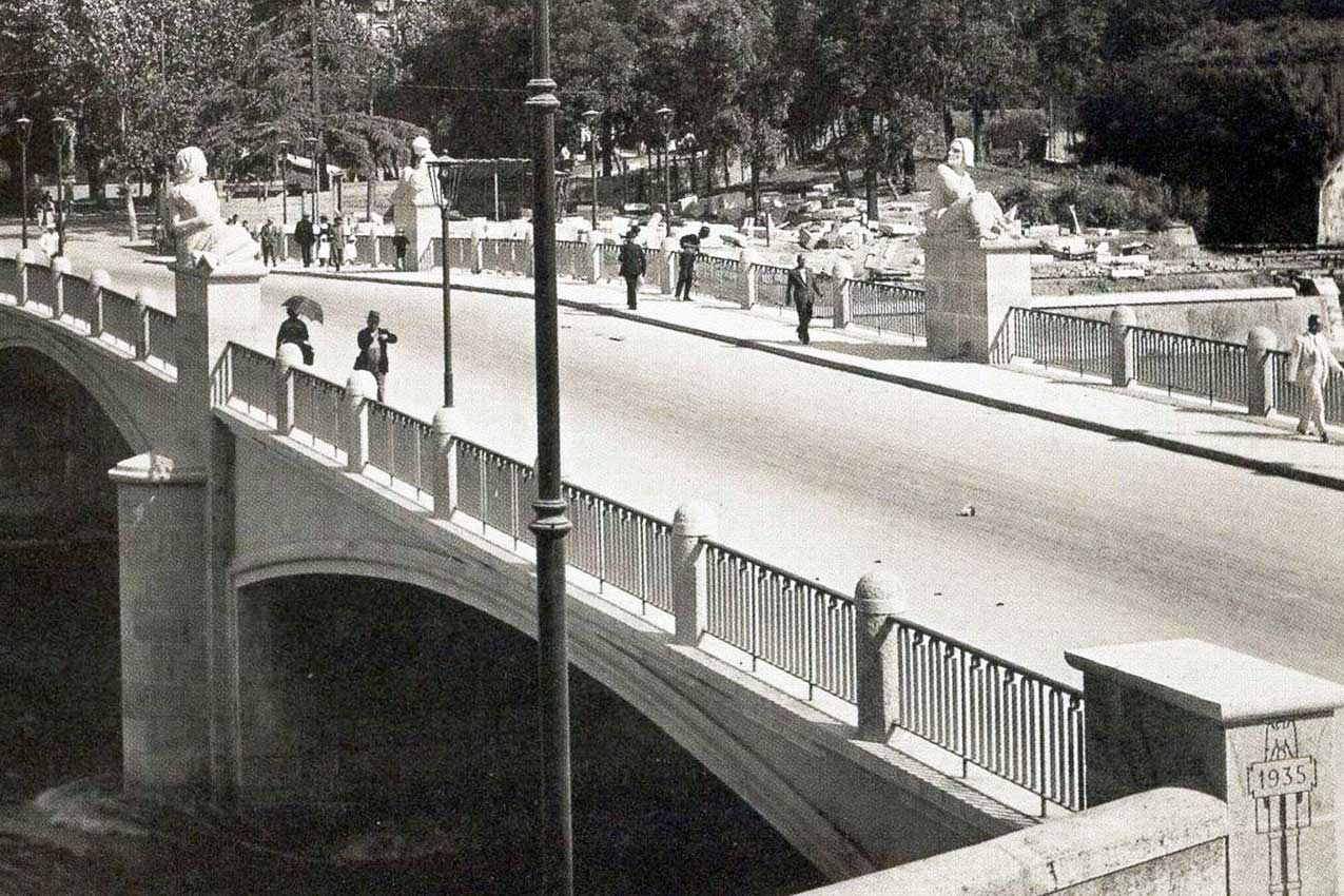 Una statua del ponte ‘dei Strachi’ verrà restaurata dall’Accademia di Belle Arti di Verona. Ma Ponte Garibaldi deve tornare all’antico splendore