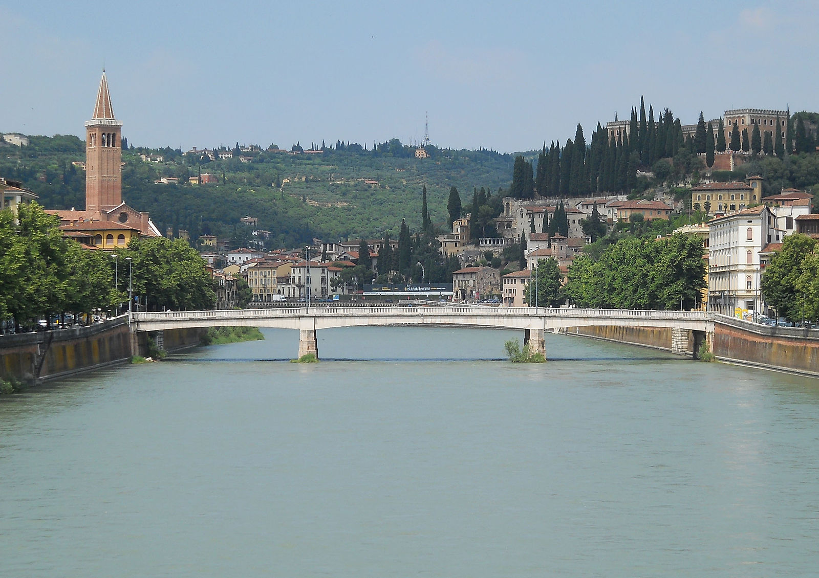 Ponte Nuovo. Da lunedi’ chiuso il passaggio pedonale fino alle 17