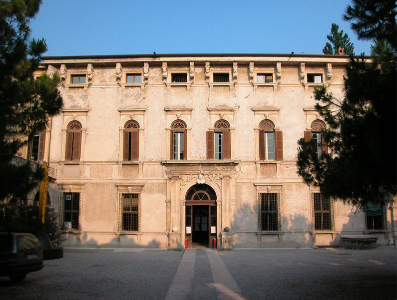 Palazzo Verità Montanari, sul suo futuro Vanzetto chiede lumi al Comune