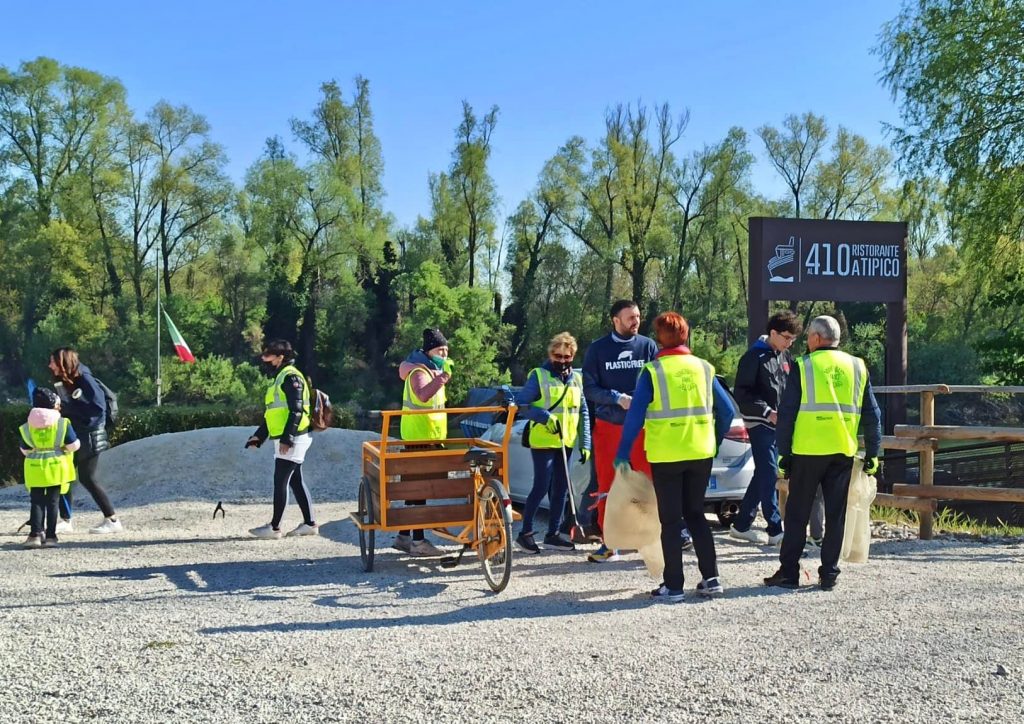 PLASTIC FREE ONLUS: ALTRI 250 KG DI RIFIUTI ABBANDONATI GRAZIE ANCHE GRUPPO “MINERBAIO AMICI DEL CAIO” DI MINERBE