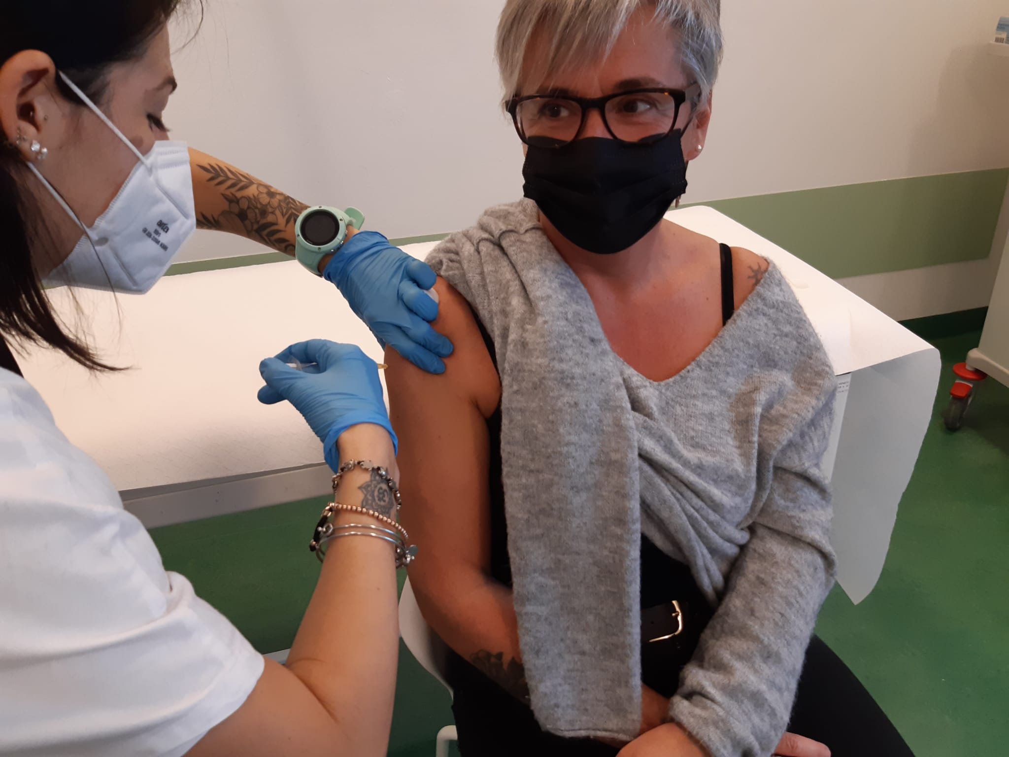 V-day al Magalini di Villafranca: vaccinati i primi sanitari