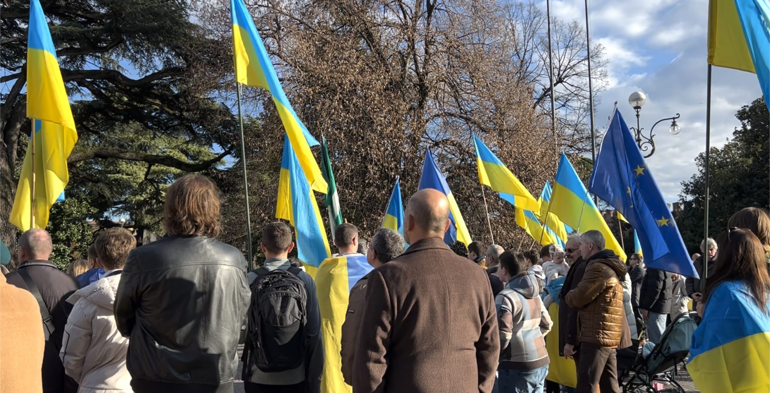 Verona scende in piazza per l’Ucraina: “I veronesi sono stati fondamentali, ma il nostro lavoro non può fermarsi”