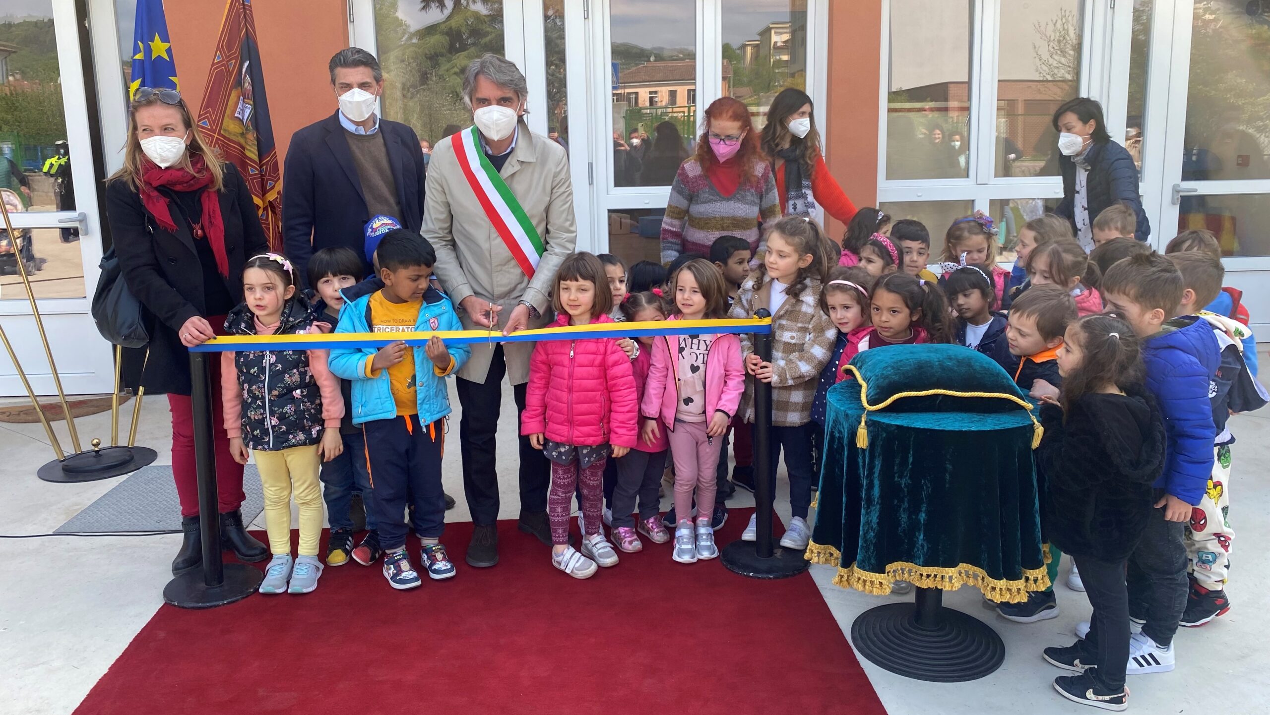 Parona, inaugurata la nuova scuola Alessandri: era stata lesionata dal terremoto del 2012