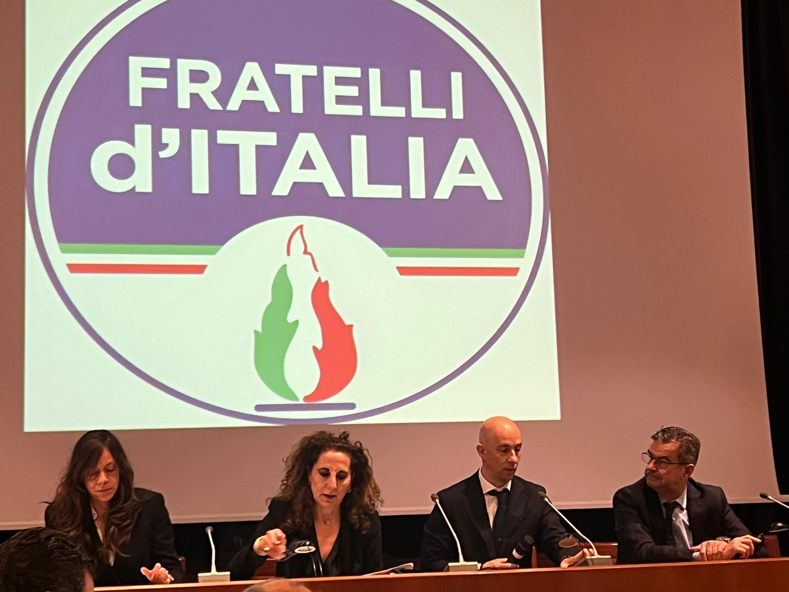 Fratelli d’Italia vuole che tornino le Province nel pieno delle loro funzioni ed elette dal popolo