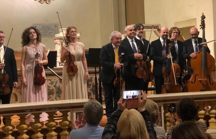 Il Concerto di Natale de I Virtuosi Italiani a San Pietro in Monastero è stato un successo
