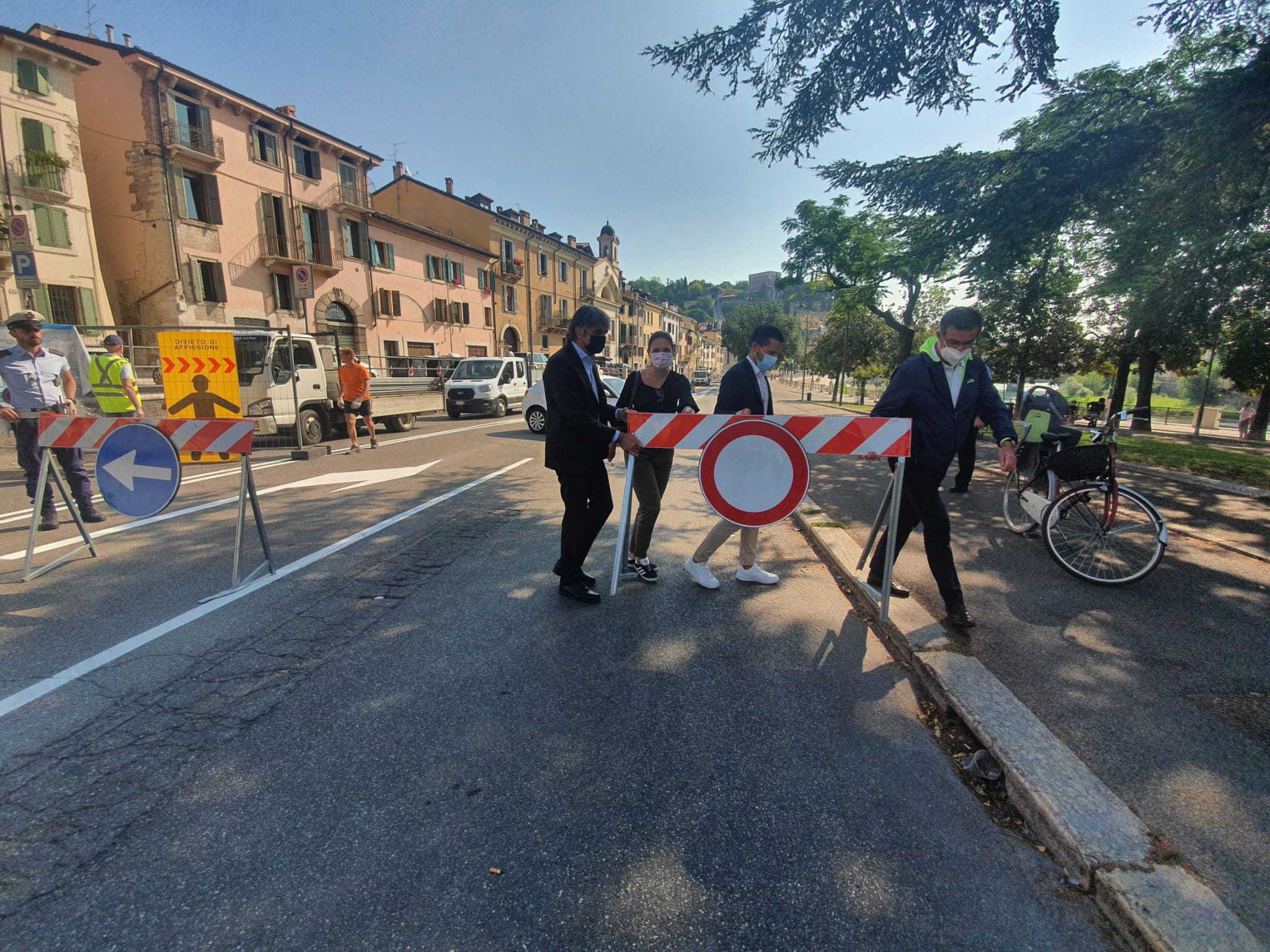 Riaperto in anticipo da Acque Veronesi lungadige S.Giorgio. Il Sindaco: impegno mantenuto. Grazie per la pazienza