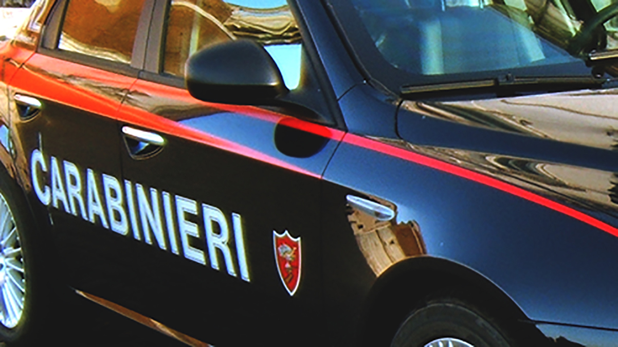 Garda. Arrestato dai Carabinieri con armi e droga