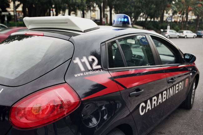 Rapina in villa a Castelnuovo. 5 arresti