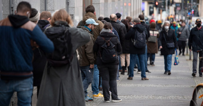 Ecco le nuove regole Covid. Il Governo inizia ad allentare le restrizioni