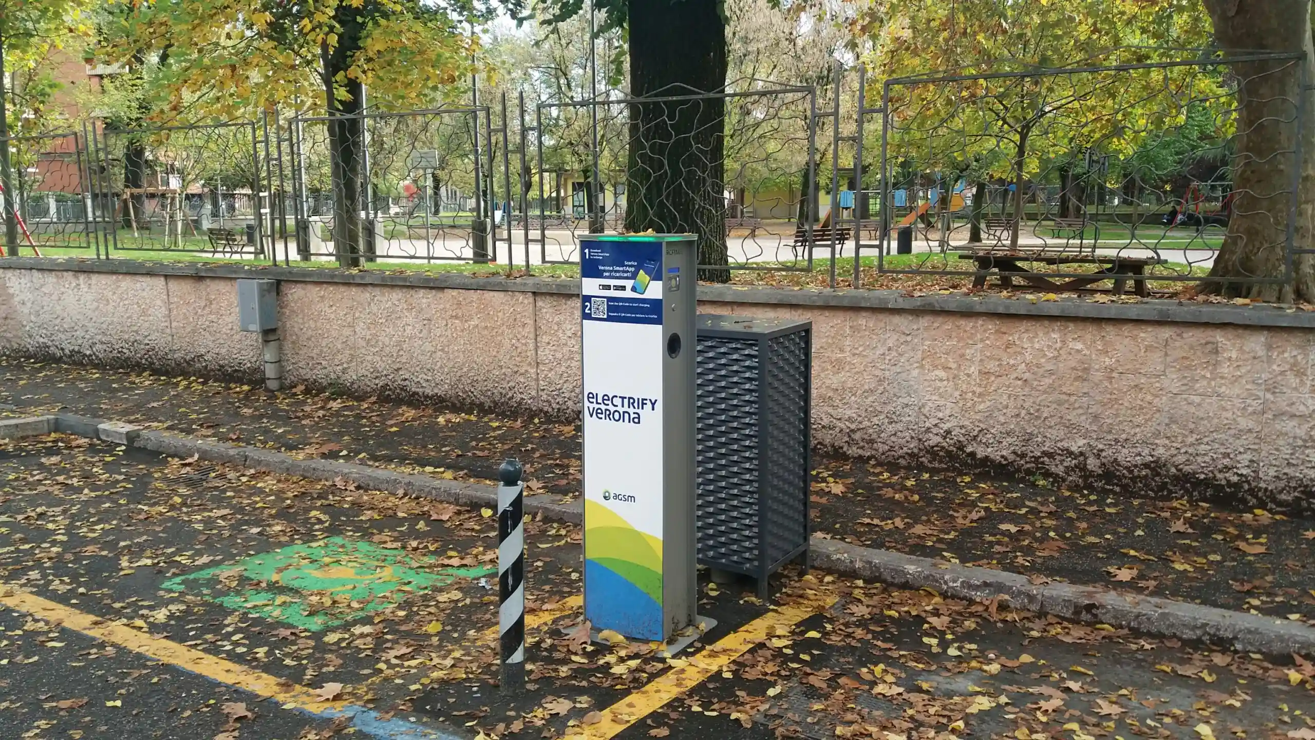 Auto elettriche, le ricariche ora si pagano sulle colonnine Agsm Aim