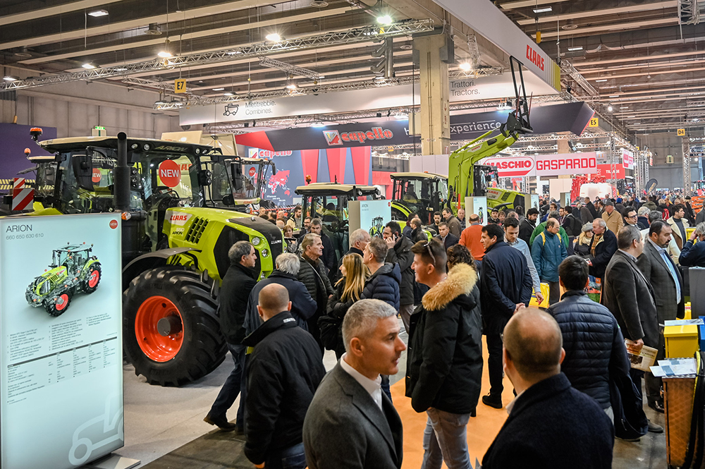 Manifestazione contro la guerra dei giovani di Coldiretti all’apertura di Fieragricola. Zaia solidarietà per i profughi, ma il paese delle scartoffie deve scomparire