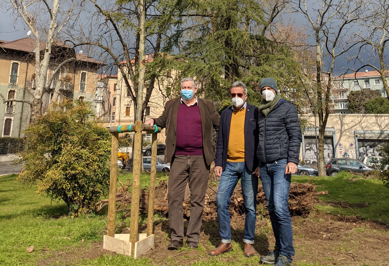 Giardini Lombroso, Ippogrifo dona un platano. Oggi la messa a dimora