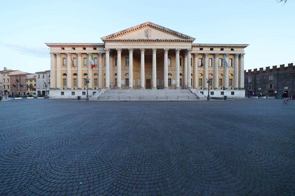 La ricerca sulla Verona della ricostruzione come stimolo ed esempio per la classe dirigente di oggi