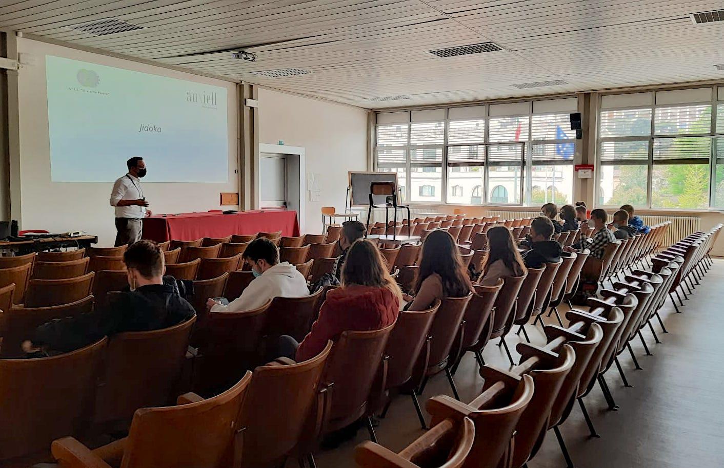 Scuole venete, dal PNRR 126,8 milioni per l’innovazione didattica