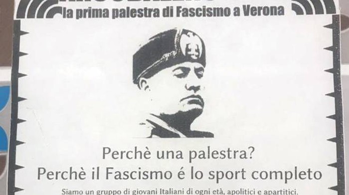 Il volantino col Duce che reclamizza la “palestra di fascismo” che non esiste