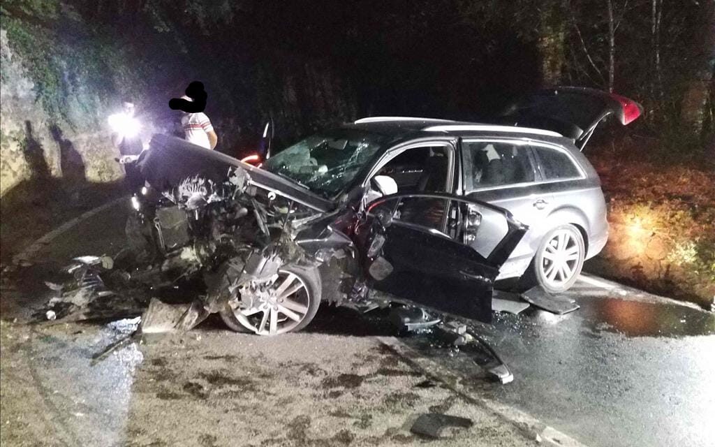 Incidente sulle Torricelle. 5 ragazzi all’ospedale