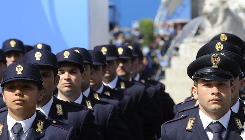 Non è vero che mancano poliziotti. L’Italia è quella che ne ha di più. E allora? Ecco perché