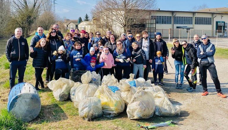 A LEGNAGO, “PLASTIC FREE” HA RACCOLTO 300 KG DI RIFIUTI LUNGO IL FIUME BUSSÈ