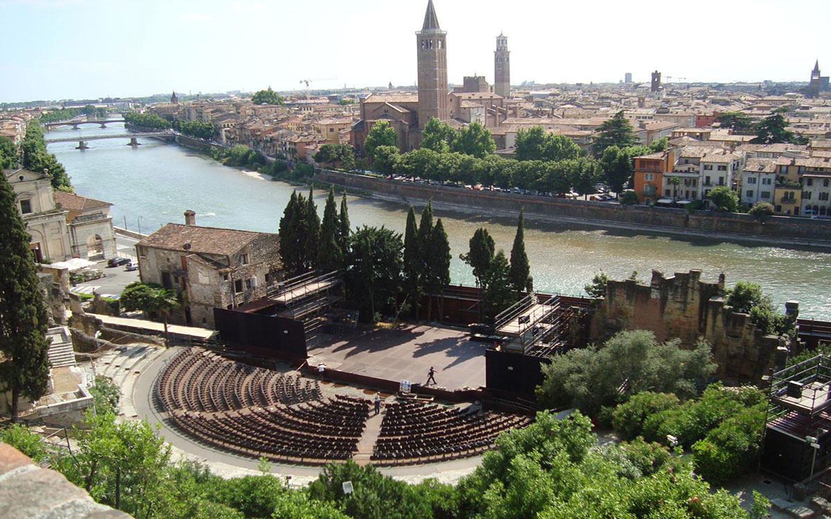 Al Teatro Romano Eleonora Abbagnato è Giulietta in un grande spettacolo di danza, musica e poesia