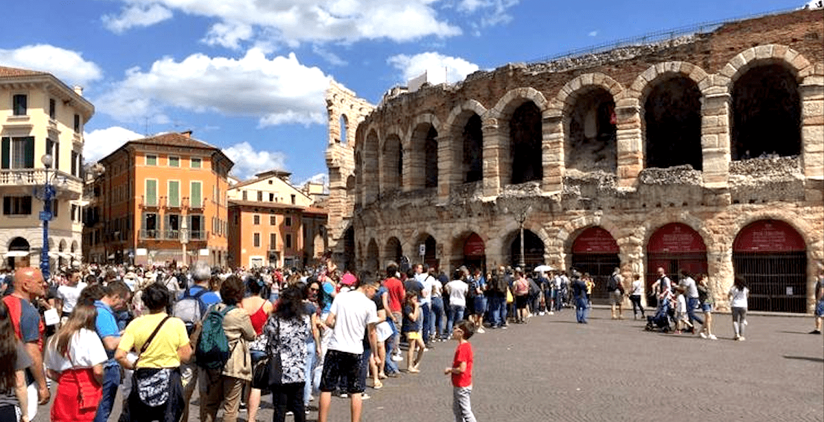 Ecco l’identikit del turista che viene a Verona