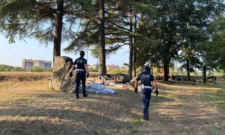 Polizia locale: retata ai Bastioni. Allontanati in quattro, uno denunciato