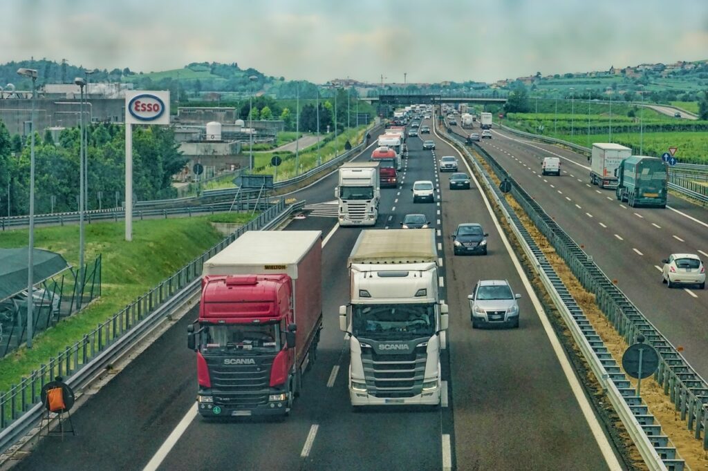 Mancano 22 mila autisti. A rischio trasporto bus  e merci