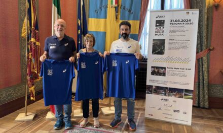 Asics Trail delle Mura alla partenza. Sabato 31 sul percorso delle fortificazioni si corre o si cammina ripercorrendo la storia di Verona