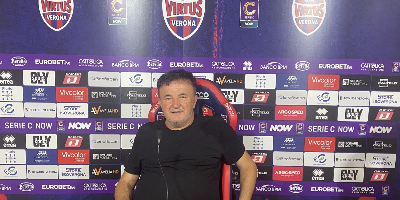 Virtus Verona, Mister Gigi Fresco commenta il successo 1-0 sul Novara: “Una vittoria meritata. Abbiamo ancora margini di crescita”