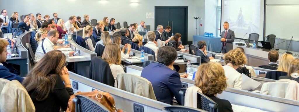 La Graduate School of Management del PoliMI, nata oltre 40 anni fa come MIP, oggi riunisce in un consorzio con il Politecnico un gruppo di aziende leader sia italiane che internazionali. Propone oltre 40 master e 250 programmi open.