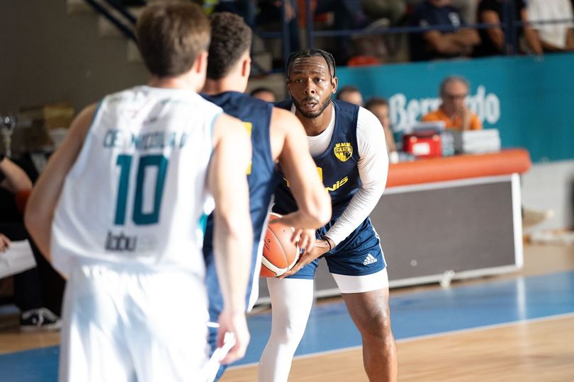 Scaligera Basket, a Seveso passa la corazzata Cantù 87-81. Buono l’esordio di Jocob Pullen