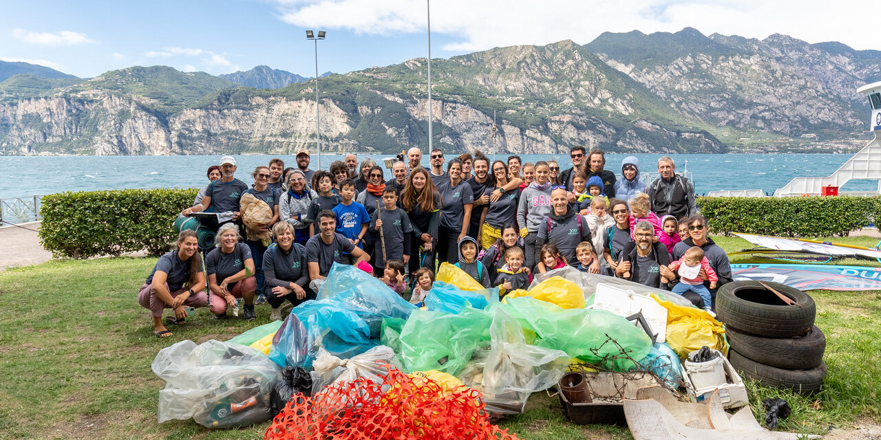 Malcesine, 220 chilogrammi di rifiuti recuperati domenica dai volontari lungo spiagge e sentieri